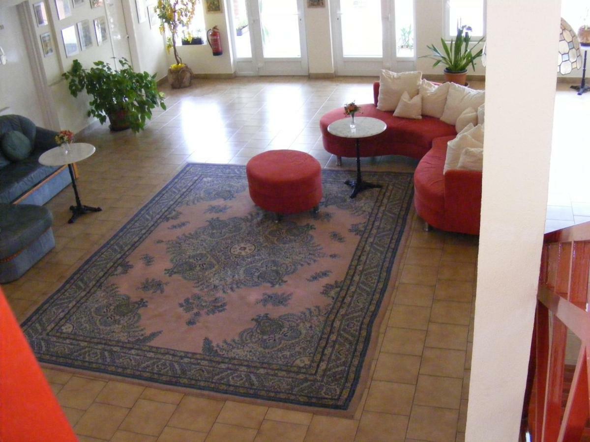 Hotel Pelikan Hódmezővásárhely Dış mekan fotoğraf
