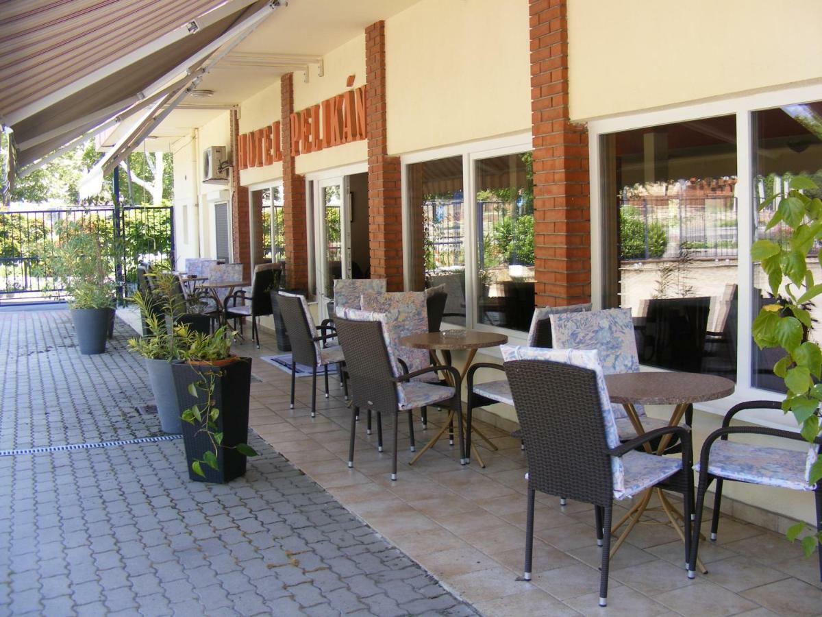 Hotel Pelikan Hódmezővásárhely Dış mekan fotoğraf